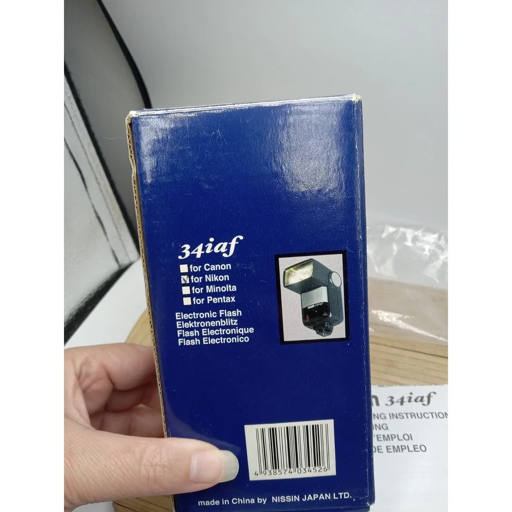 Nissin 34iaf Auto Flash for Nikon Or Canon EOS‎ Cameras Open Box